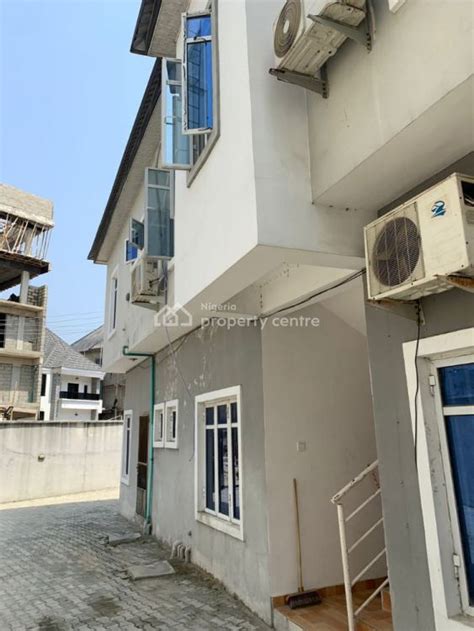 For Rent Bedroom Flat Off Chisco Bus Stop Ikate Elegushi Lekki