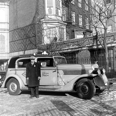 New York Taxis The Golden Age Gotham Cabs And Cabbies Of The S