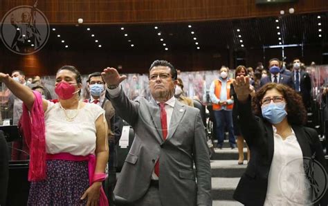 Armando Cabada Rinde Protesta Como Diputado Federal