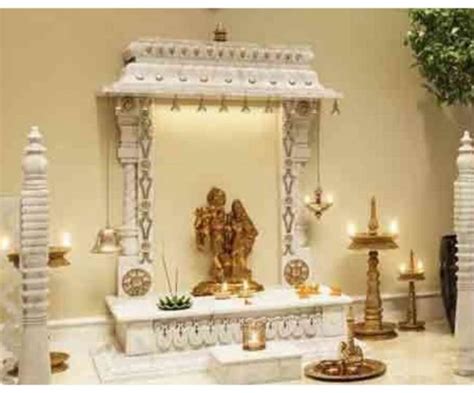 Vastu Tips For Temple घर के मंदिर में भूलकर भी न रखें ये चीजें वरना सदैव खाली रहेगी धन की