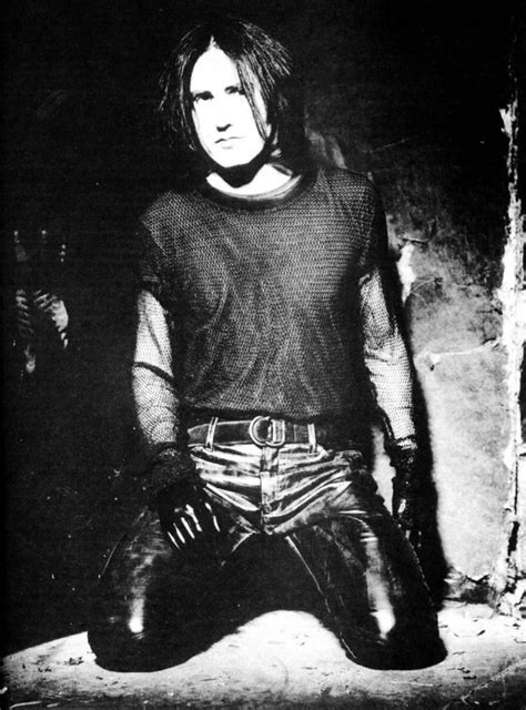 Trent Reznor Nine Inch Nails 19941995