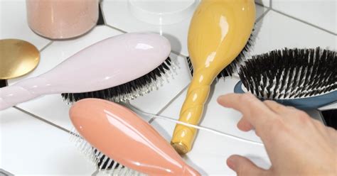 Comment bien choisir sa brosse à cheveux selon sa coupe coiffure et