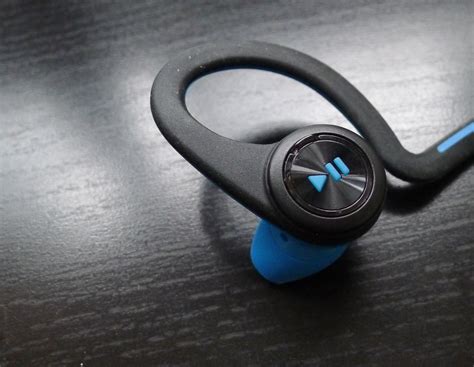 audiosplitz: Wireless Sports Audio Part 6 - Plantronics BackBeat FIT