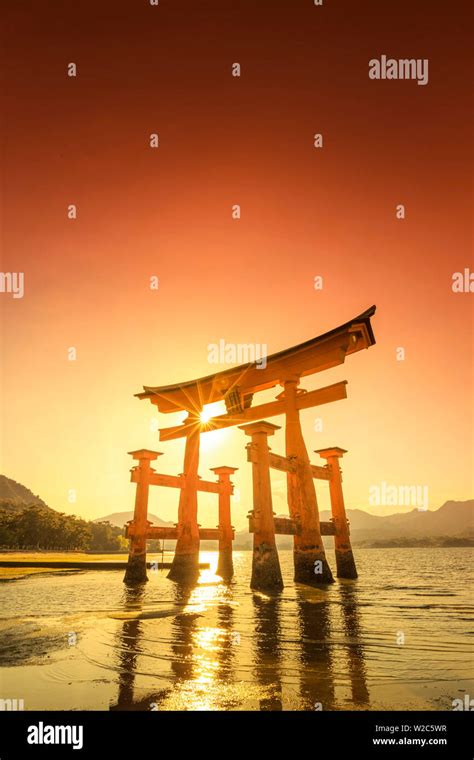 Japan Hiroshima Miyajima Island The Red Torii Gate Of Itsukushima