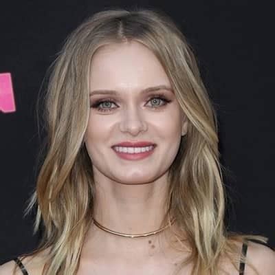 Sara Paxton Wiki Age Bio Height Husband Career And Salary