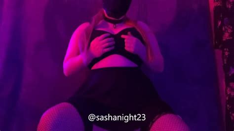 Puppy Fucks Her Knotted Dildo