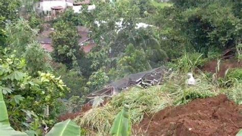 Ada Suara Mencurigakan Sebelum Longsor Di Cibadak Sukabumi BPBD Catat