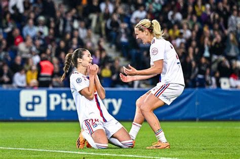 Football Ligue 1 Les Filles De Lol Championnes De France Foot 01