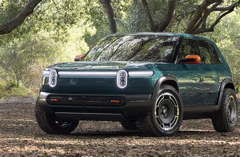 Rivian Electrifies the Compact SUV Market with the R3 Series | Houston Style Magazine | Urban ...