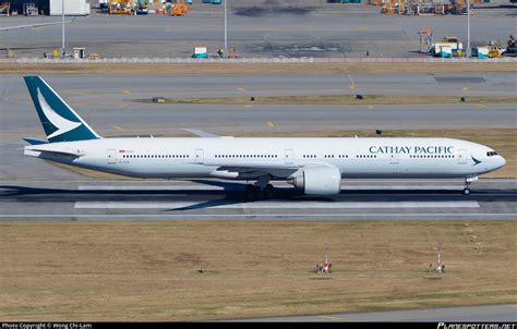 B Kqq Cathay Pacific Boeing Er Photo By Wong Chi Lam Id