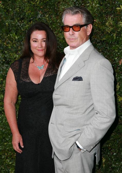 Pierce Brosnan and glamorous wife Keely make a gorgeous red-carpet ...