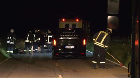 Landkreis Aurich Motorradfahrer Stirbt Nach Unfall Mit Reh