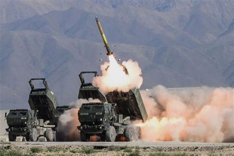 Lockheed Martin Wins 2 76B Army Contract For Guided Missile Rockets