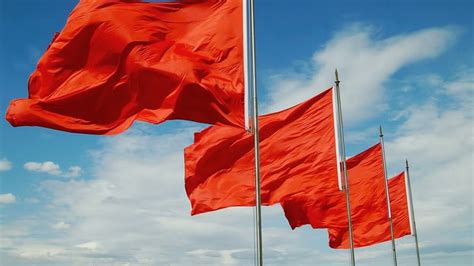 arti bendera merah  hubungan