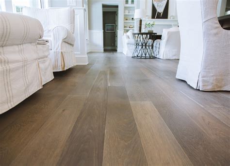 Live Sawn White Oak Hardwood Flooring Wide Plank Flooring