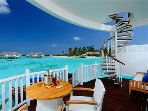 Spotlight: Centara Grand Maldives Island Resort & Spa - Glamping.com