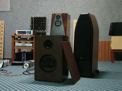 Hificlub High End Audio Magazine