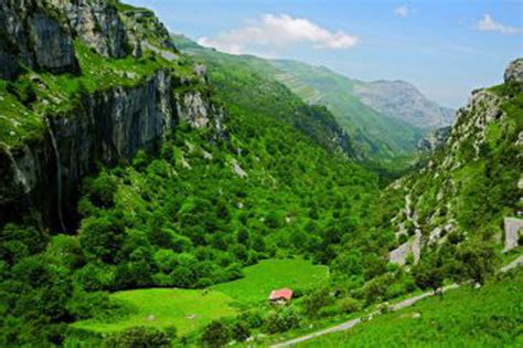 nuestra casa en la montaña Cantabria y sus Valles Pasiegos