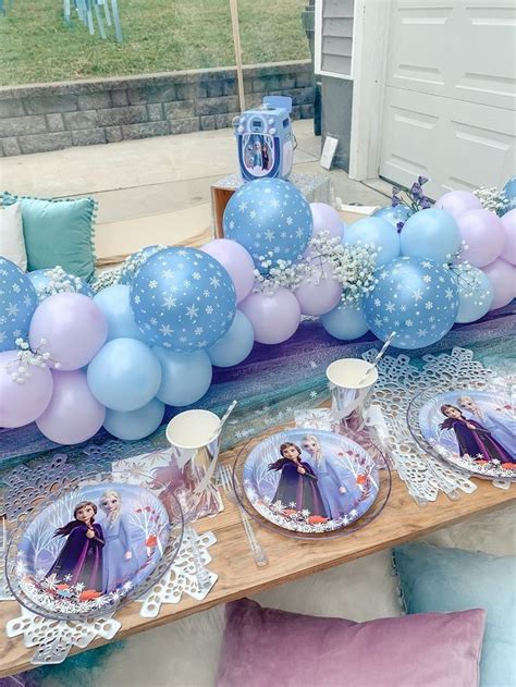 Table Setting Disney Frozen Birthday Party Disney Frozen Birthday