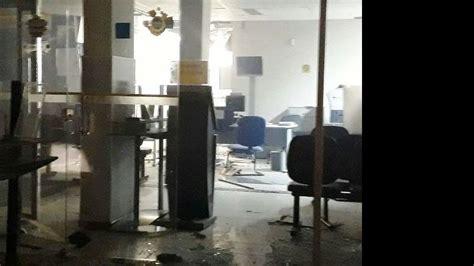 Quadrilha Explode Caixas Eletr Nicos De Ag Ncia Do Banco Do Brasil Em