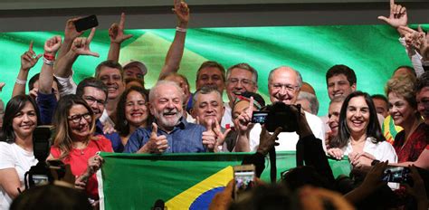 Lula 77 anos é eleito para o 3º mandato de presidente da República