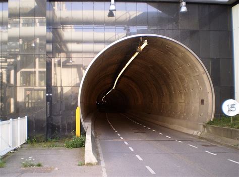 Roboty w tunelu pod Rotterdamem Wkrótce ruszy też remont ważnego