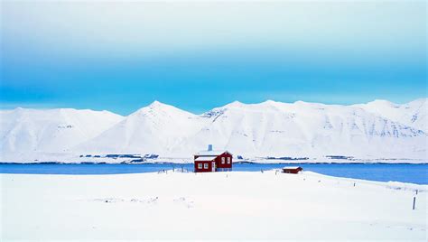 The Complete Guide to Hiking in Iceland | A Little Nomad