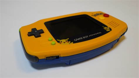 Game Boy Advance (Pokemon) - videogamesmuseum.org