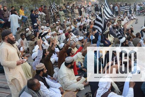 Lahore Jamiat Ulema E Islam Block The Grand Trunk Pakistani Activists