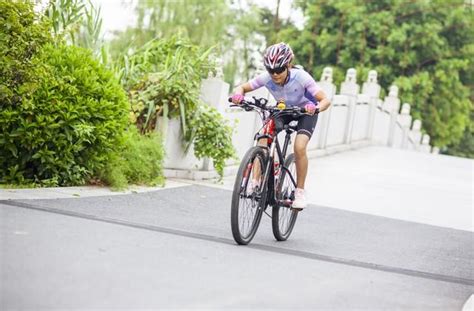 騎車不戴頭盔的理由面面觀 每日頭條