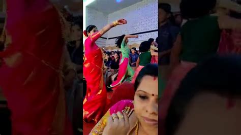 Kerala Bride Entry Dance Kerala Wedding Mambattiyan Song Dance Youtube