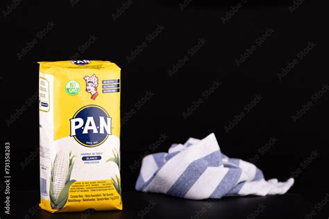 Venezuelan Harina Pan Pre Cooked White Corn Flour In A One Kilo