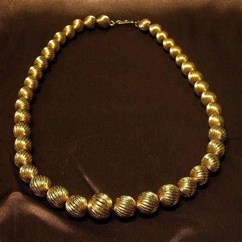 14k Swirled Gold Bead Necklace On A Gold Chain 16 Length