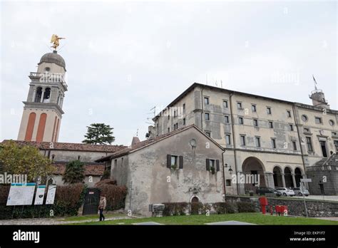 Udine castle hi-res stock photography and images - Alamy