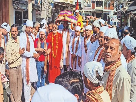 Shrimad Bhagwat Saptah Gyan Yagya Started 101 Brides Circumambulated