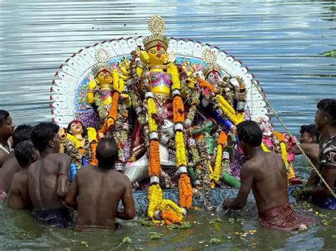 Durga Visarjan 2022 Durga Puja Festival Concludes With Immersion Of