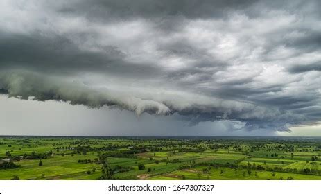 Downburst: Over 160 Royalty-Free Licensable Stock Photos | Shutterstock