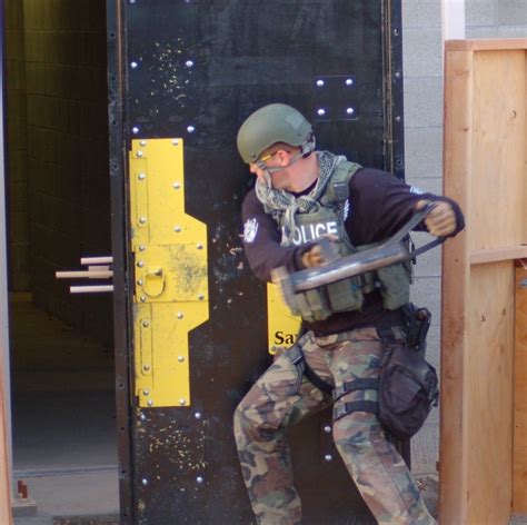 Forcible Entry Door Prop Tactical Breacher Law Enforcement