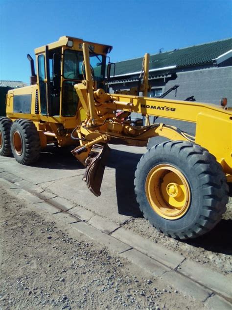 Komatsu Gd Grader Farmer Trade