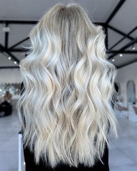 60+ Stylish Blonde Balayage Ideas