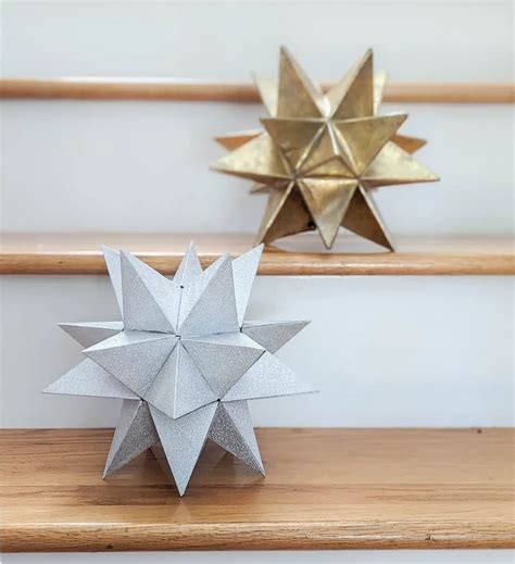 How to Make an Easy DIY Christmas Tree Star