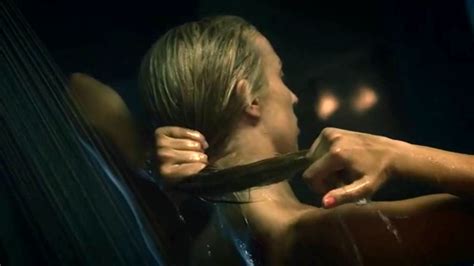 Naked Laura Jacobs In Muck