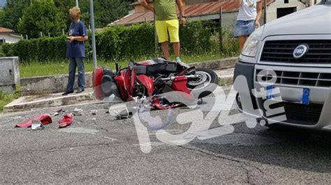 Isola Liri Scooter Contro Auto Incidente In Via Napoli Tg Info