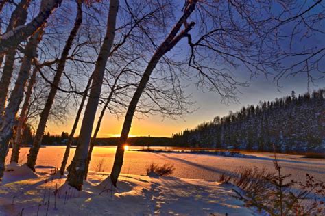 Bildet landskap natur snø kald vinter svart og hvit himmel