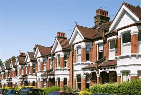 Savills UK Housing Market Update August 2022