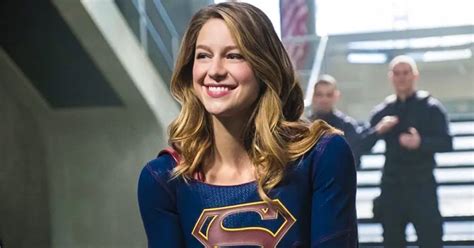 Supergirl Marque Lhistoire Des Séries En Castant La Toute Première