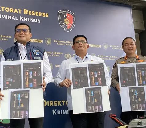 Polisi Minta Kominfo Blokir 3 Website Film Porno Hasil Rumah Produksi