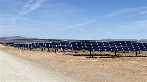 el paso electric plans  generate cleaner power  years  el
