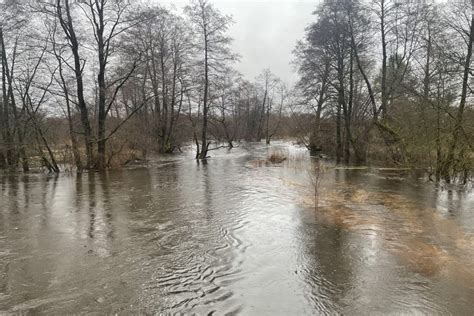 Stan Alarmowy Na Kilku Rzekach W Regionie