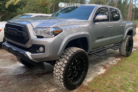 Rough Country 6 Suspension Lifts For 16 19 Toyota Tacoma 7582